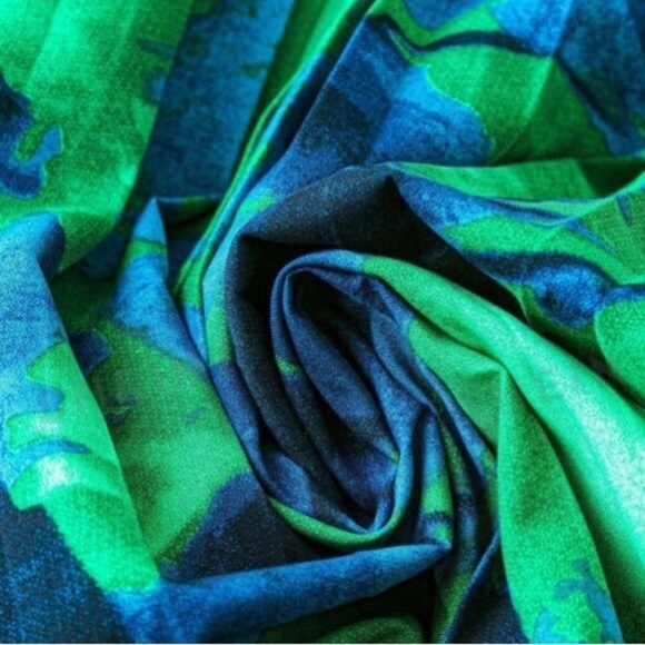 Pleated ,Plus Size ,Neck Lantern Sleeve Pleated dress long sleeves - Picture 6 of 10